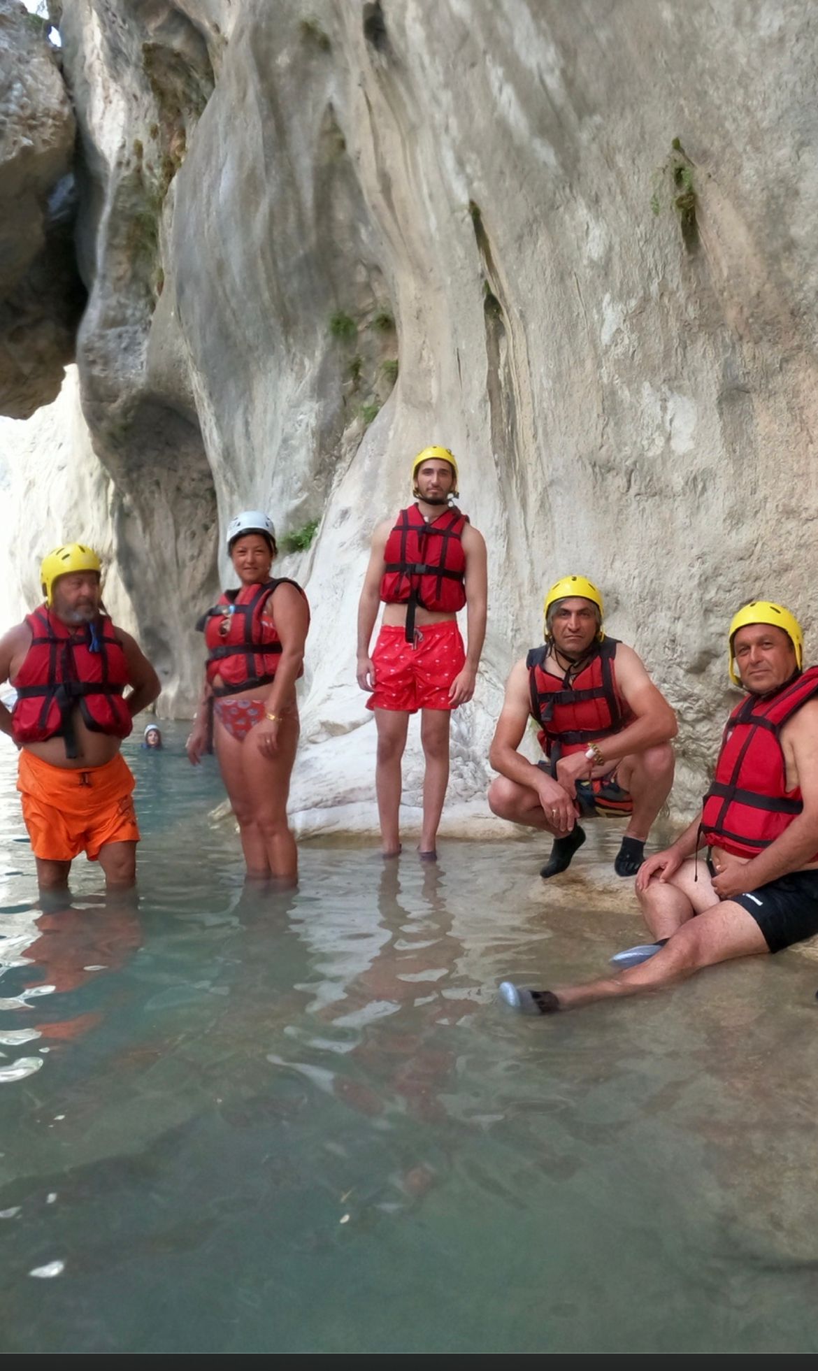 Kars turizm -Akdeniz turu rafting yapan insanlar - Cancanlar Turizm