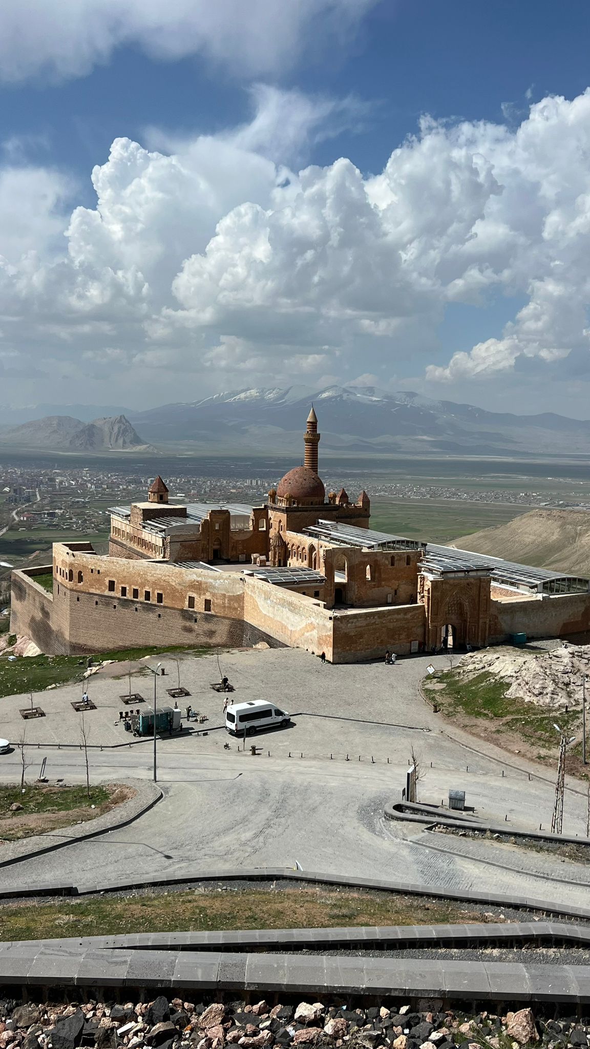 Kars turizm -Ağrı doğubeyazıt turu tarihi ishak paşa sarayı - Cancanlar Turizm