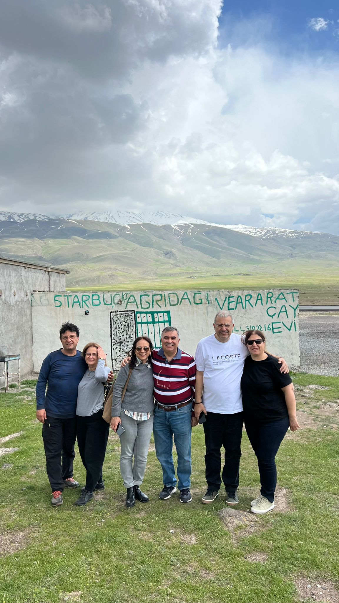 Kars turizm -Ağrı doğubeyazıt turu Ağrı dağı starbucks cafe - Cancanlar Turizm