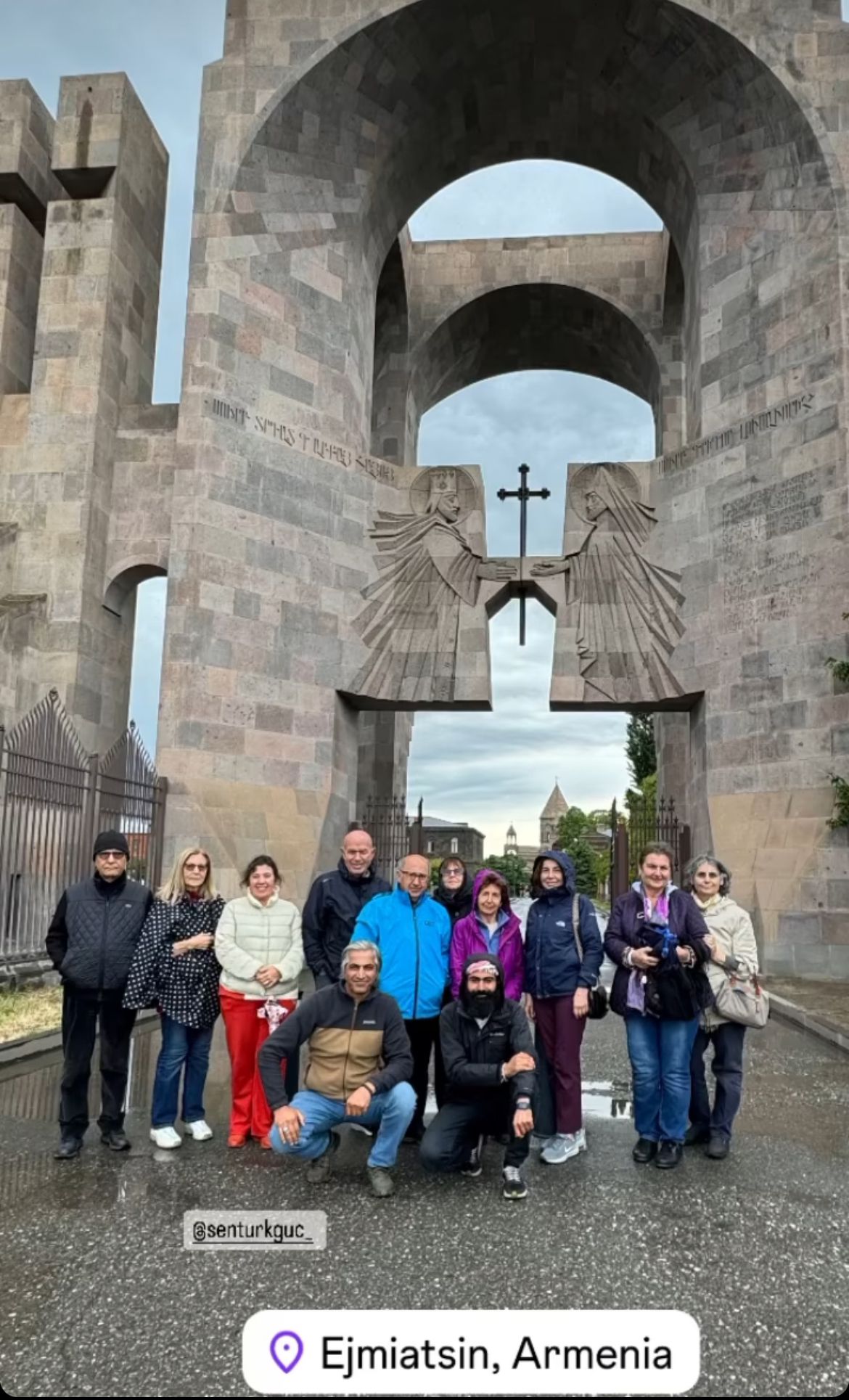 Kars turizm -Erivan gümrü turu  eçmiadzin şehir girişi- Cancanlar Turizm