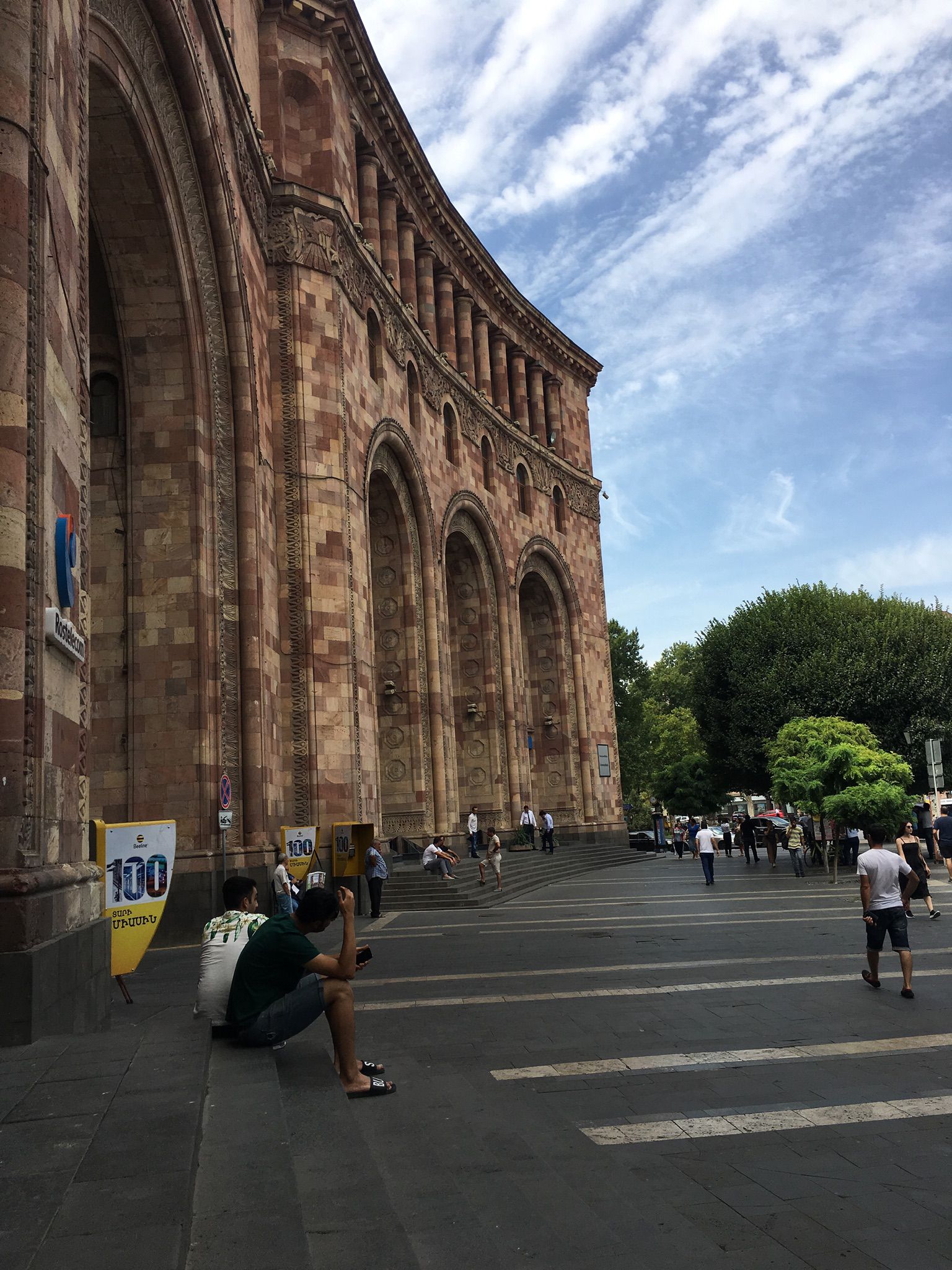 Kars turizm -Ermenistan turu şehir merkezi