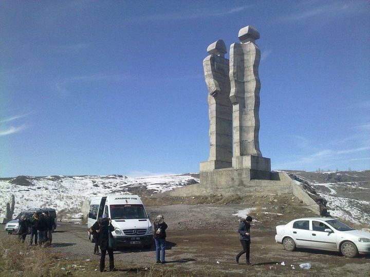 Kars turizm - Kars Sarıkamış turu anıt ziyareti - Cancanlar Turizm