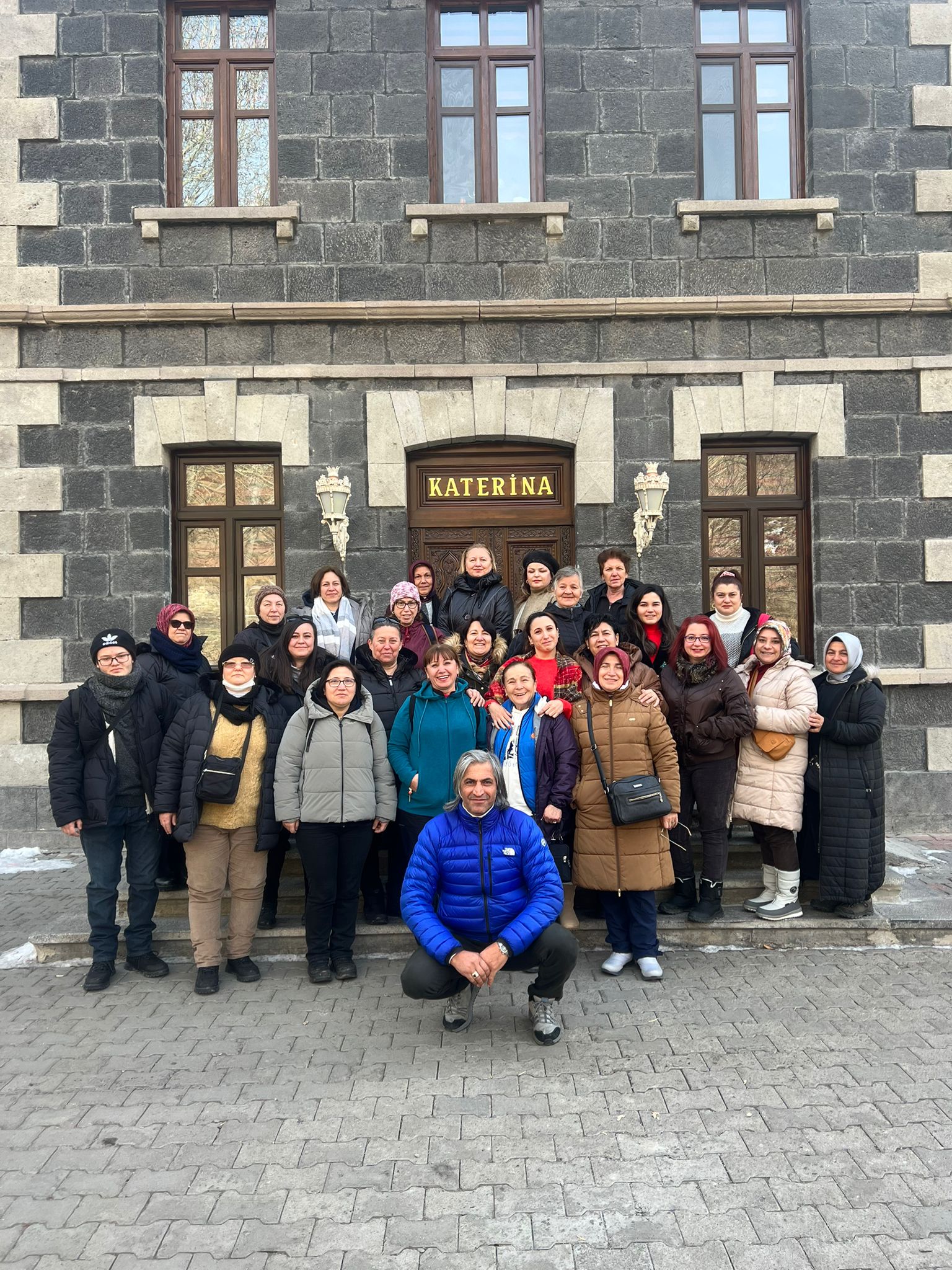 Kars turizm - Kars Sarıkamış kayak turu katherina köşkü görüntüsü - Cancanlar Turizm